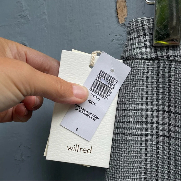 Wilfred  Kick Flare Grey Houndstooth Pants, BNWT, size 6 (fits like 2/4) - Picture 6 of 12